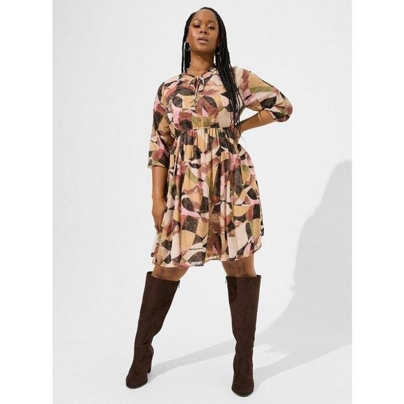 torrid Dresses & Skirts - Torrid Mini Clip Keyhole‎ Dress Abstract Print Tie Neck 3/4 Sleeve Chiffon Lined